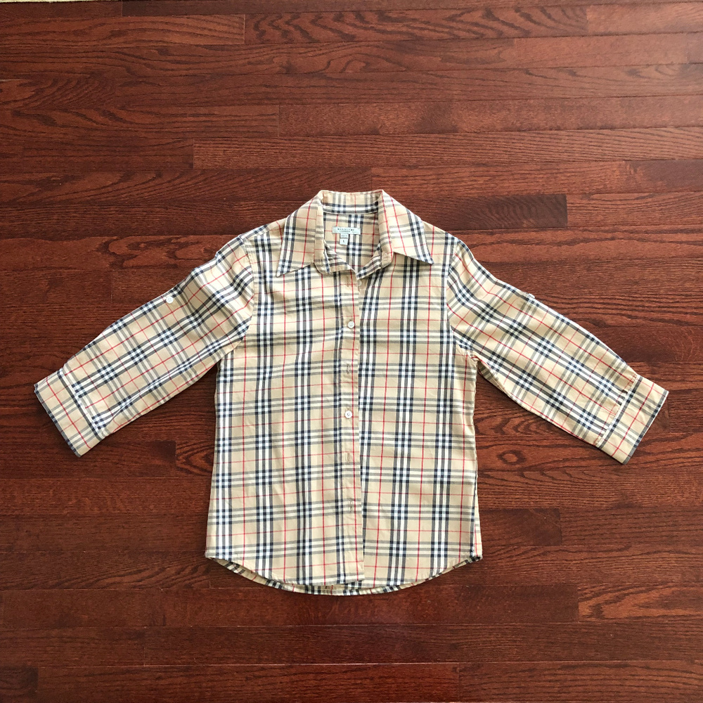 BURBERRY   Women’s ¾ sleeve classic shirt